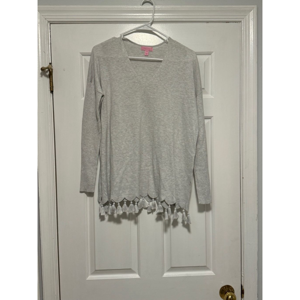 Lilly Pulitzer XXS 100% cotton light grey sweater with tasseled fringed bottom